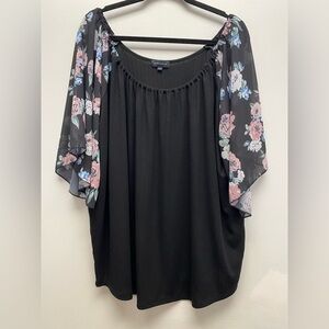 4 for $25 🌸 Warehouse One Black / Sheer Floral Sleeve Blouse 🌸- 2X